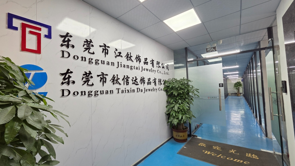 Metallurgy Laboratory Testing Analysis at Jiangtai Jewelry Factory